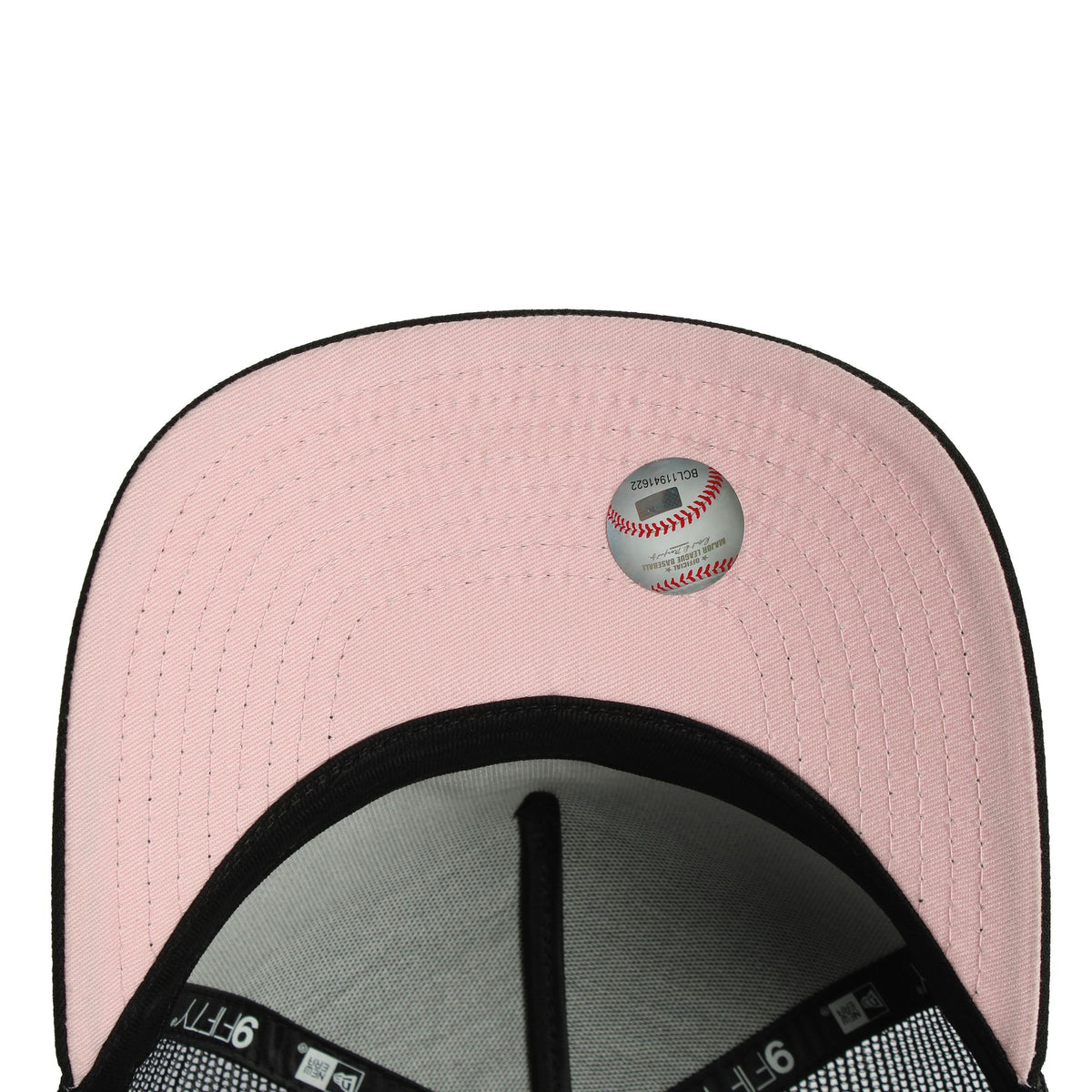 NEW YORK YANKEES love icon 9Forty Snapback